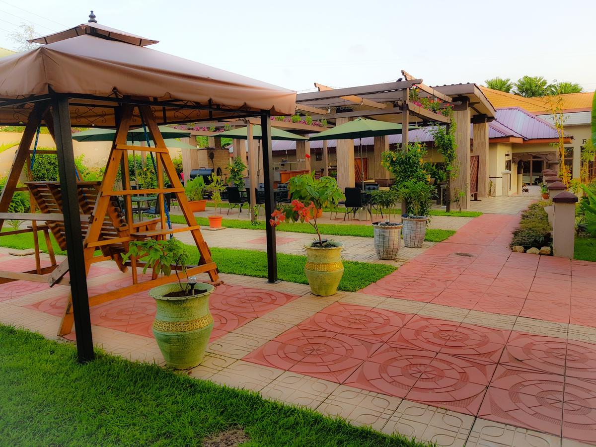 Sweet Garden Hotel Kumasi Luaran gambar